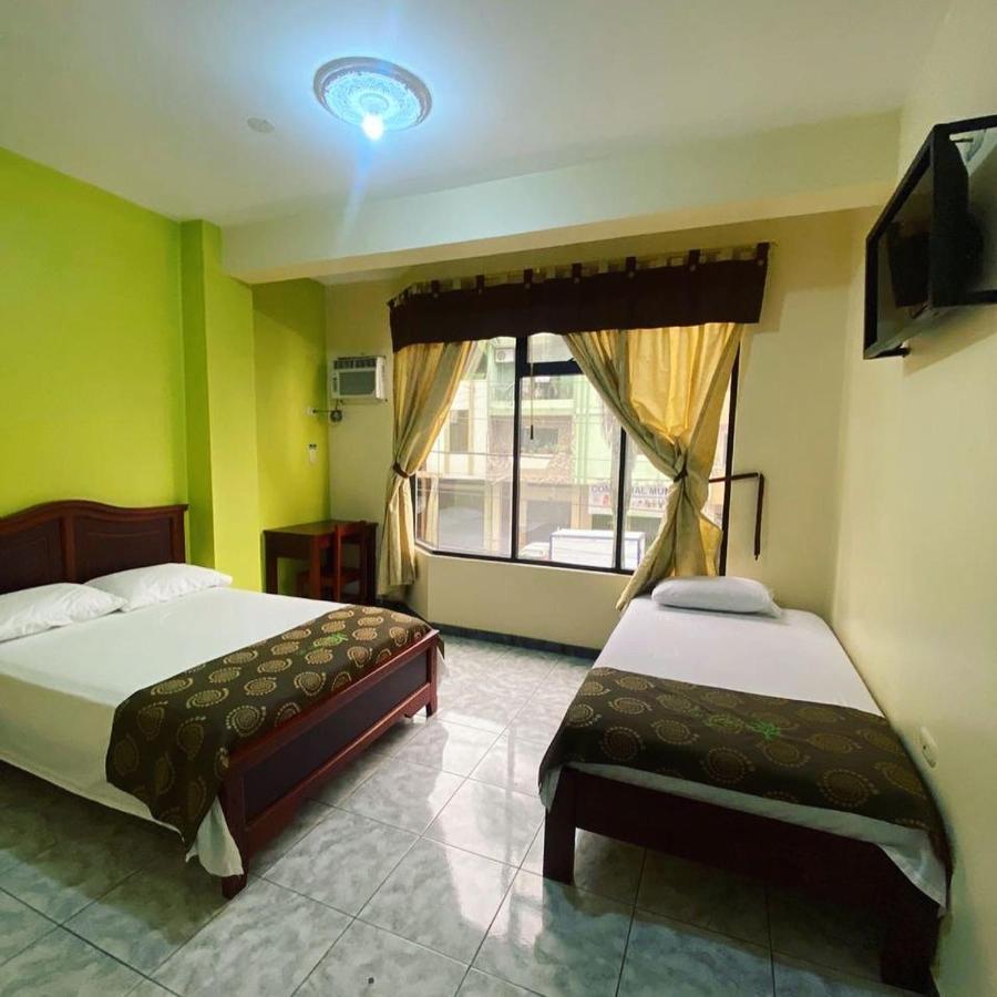 D’ Ruiz Hotel Quevedo Buitenkant foto